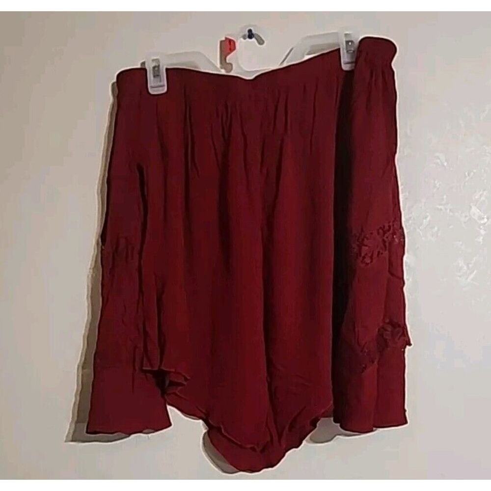 American Rag Cie Emmy Cold Shoulder Top Ribbed Elastic Neck Line Lace Bell Sleev